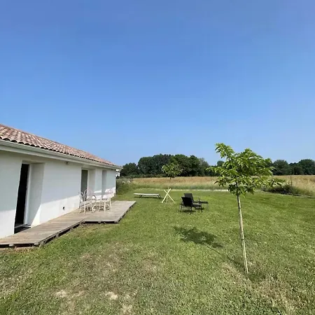 Longere Cosy Saint-Maurice-l'Exil